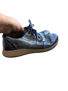 Dansko Christina Perforated Walking Shoes Sneakers Womens Size 8-8.5 US Leather